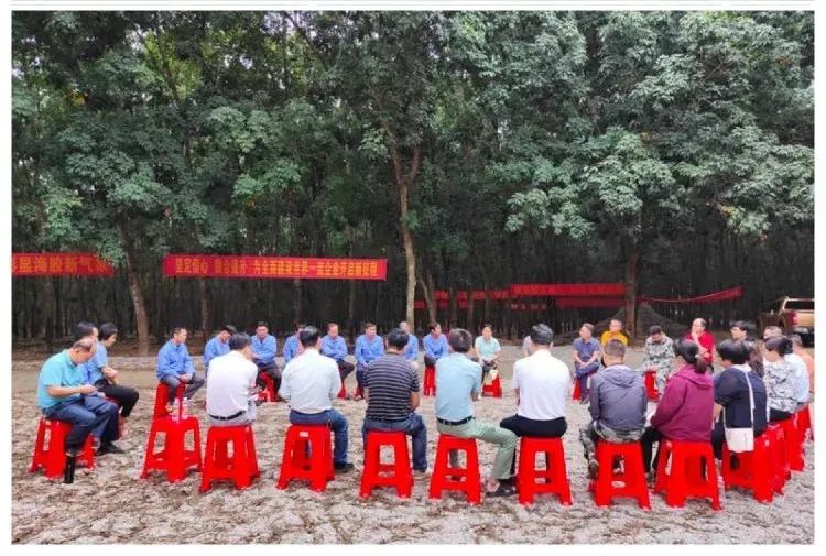 1699761536908059795.jpg 座談現(xiàn)場.jpg